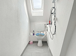 Freiwerdende Attraktive & Sanierte Dachgeschosswohnung - Badezimmer